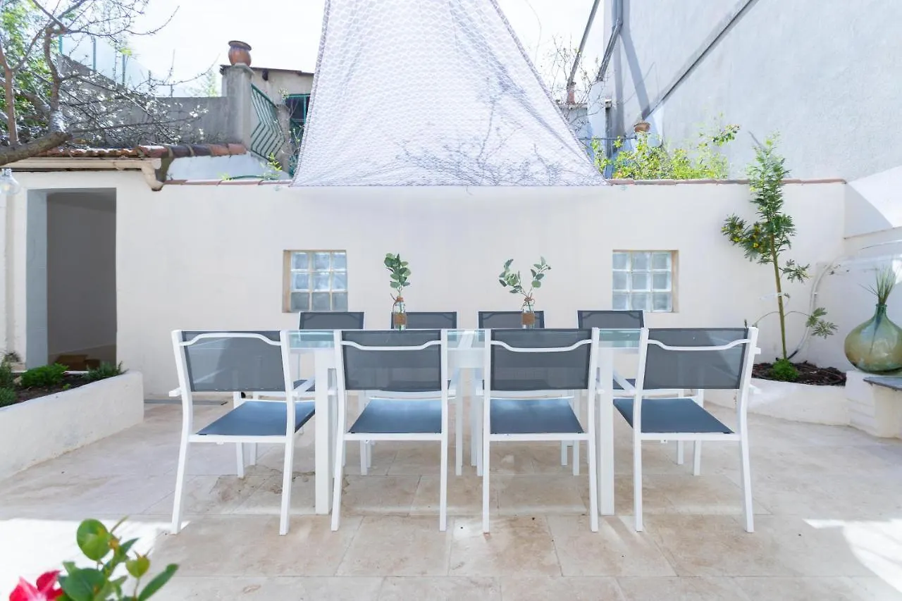 Holiday home La Maison De Famille 3 Chambres 8 Pers Terrasse Parking Clim Marseille France