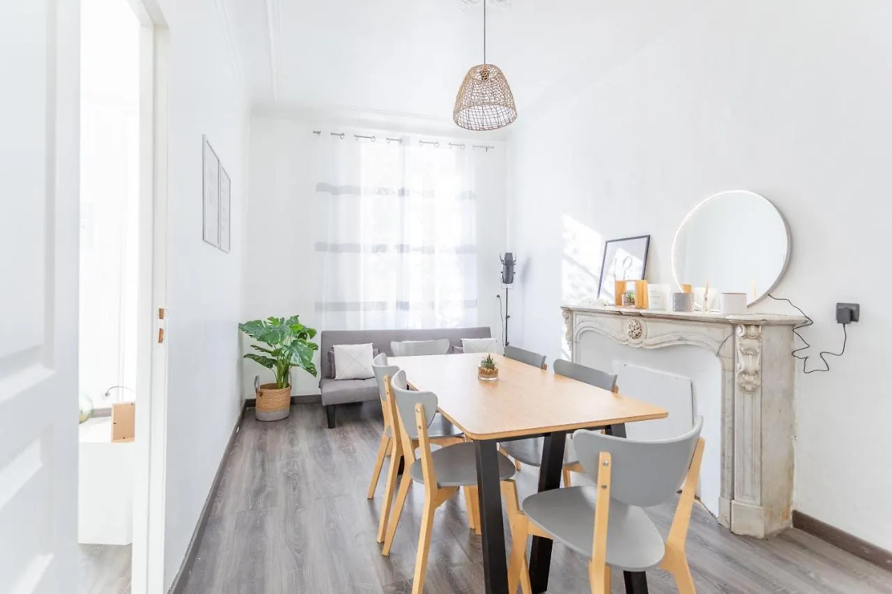 La Maison De Famille 3 Chambres 8 Pers Terrasse Parking Clim Marseille 0*,  France